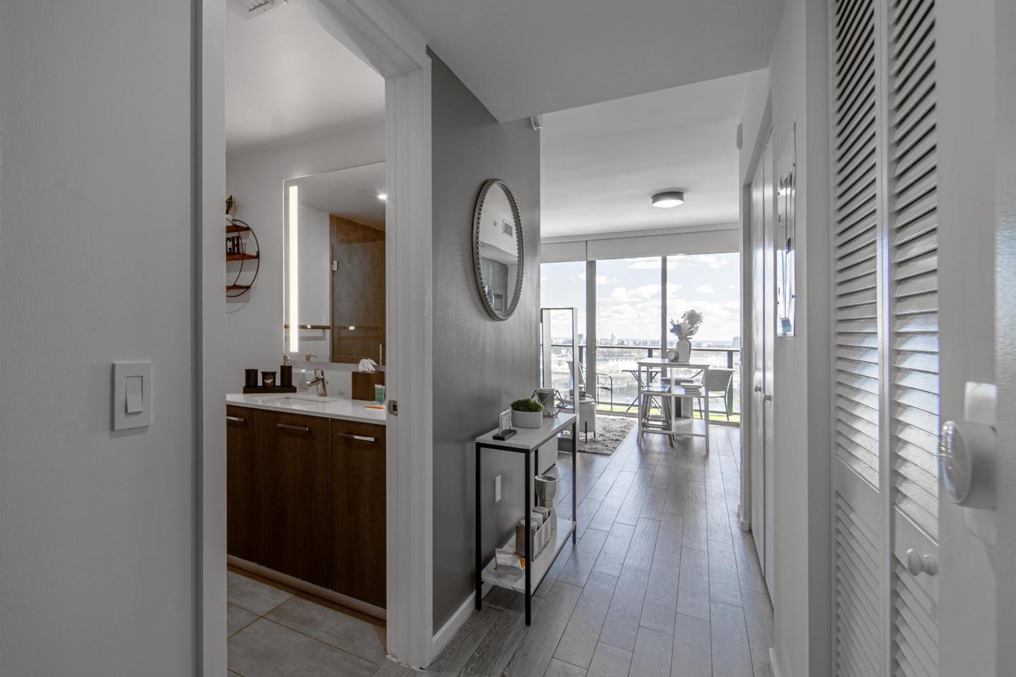 Tr Miami 2 Bedroom, 1 Bedroom, And Studio Condos With Balconies Exterior foto