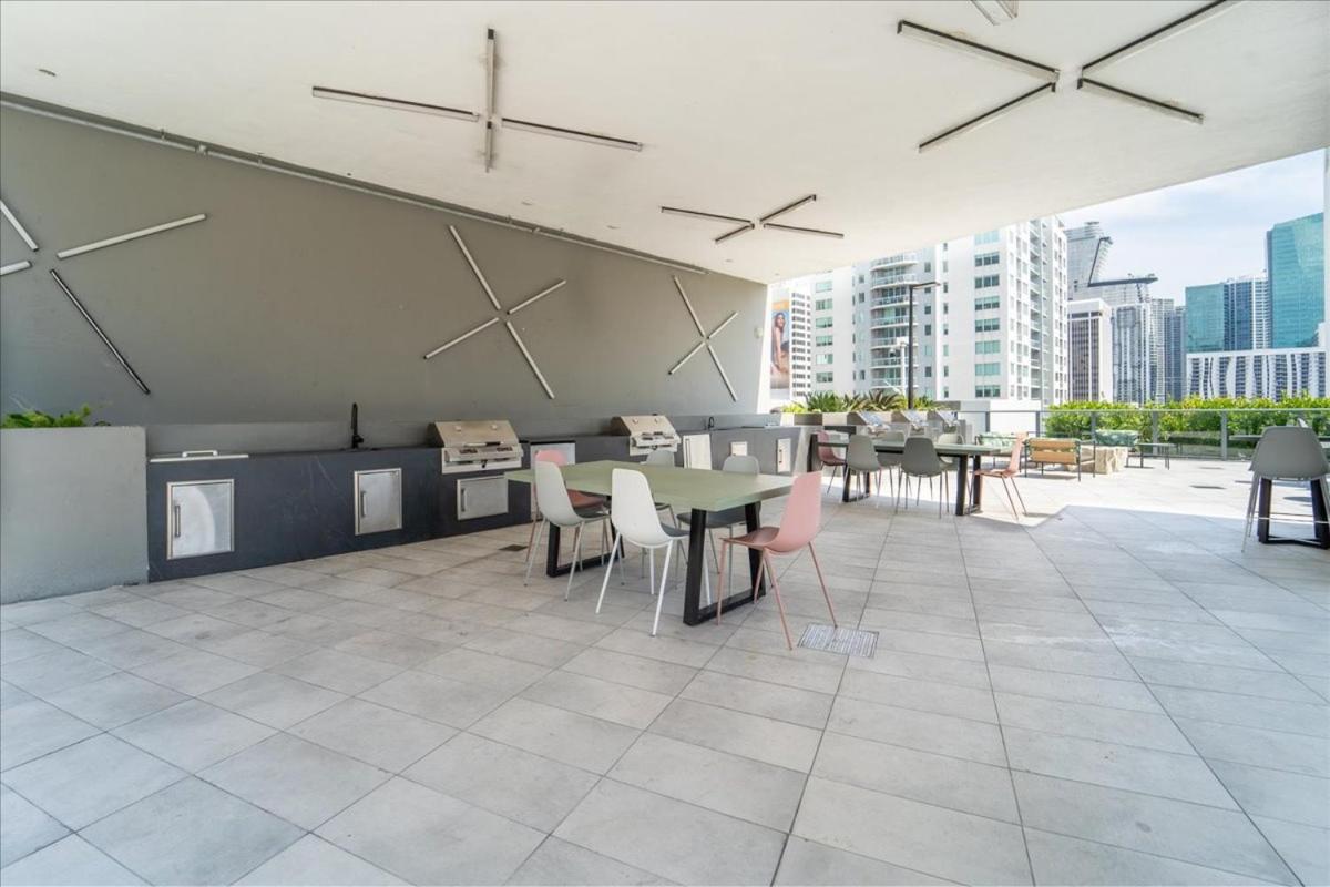 Tr Miami 2 Bedroom, 1 Bedroom, And Studio Condos With Balconies Exterior foto