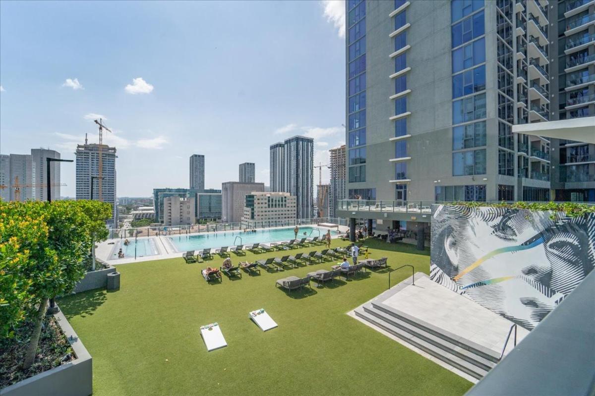 Tr Miami 2 Bedroom, 1 Bedroom, And Studio Condos With Balconies Exterior foto